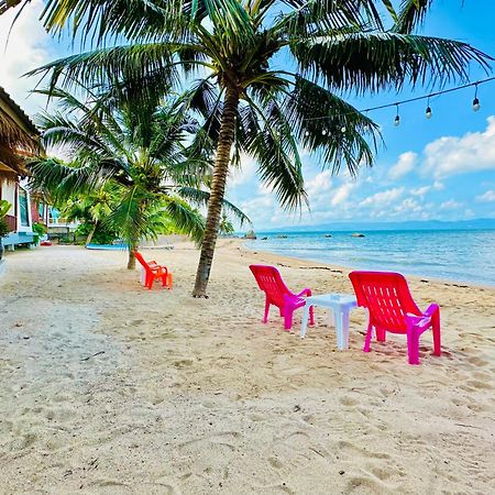 The Scenery Beach Resort Baan Khai Екстериор снимка