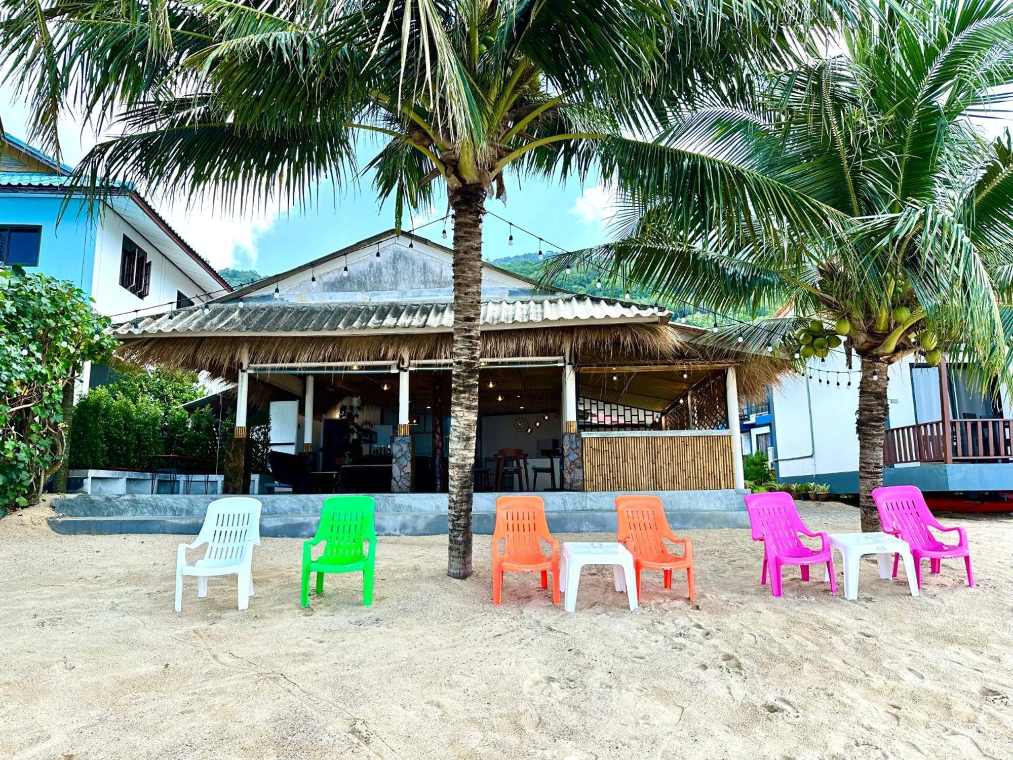 The Scenery Beach Resort Baan Khai Екстериор снимка