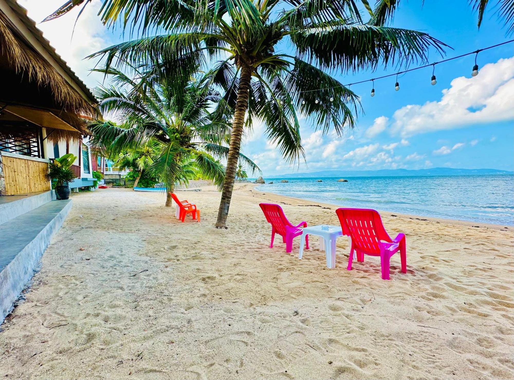 The Scenery Beach Resort Baan Khai Екстериор снимка